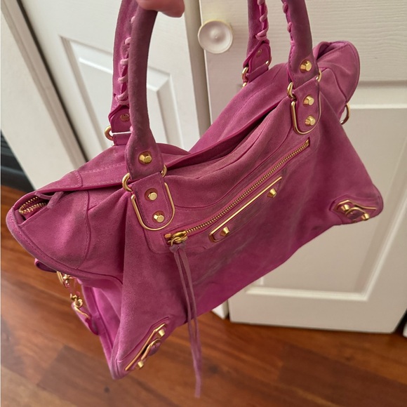 BALENCIAGA PINK SUEDE “RARE BAG” worn but still in good shape …. Authentic - Picture 7 of 12